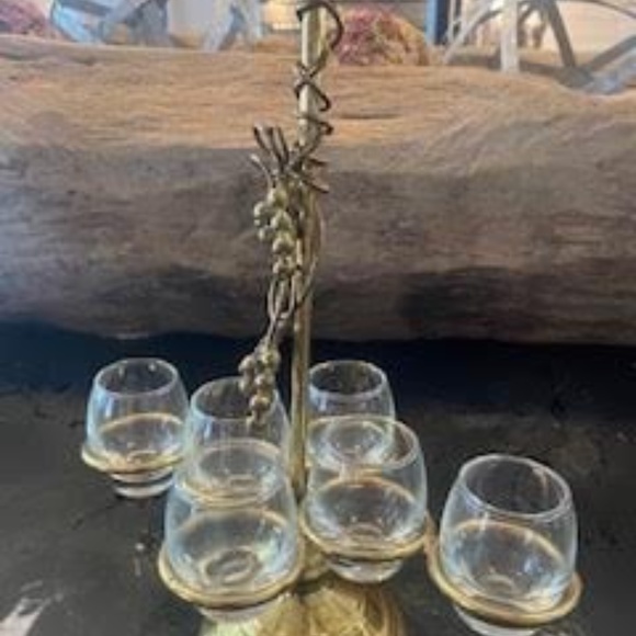 Vintage (6) Glass Liquor Set with Brass Stand brought back from Greece - Picture 5 of 7